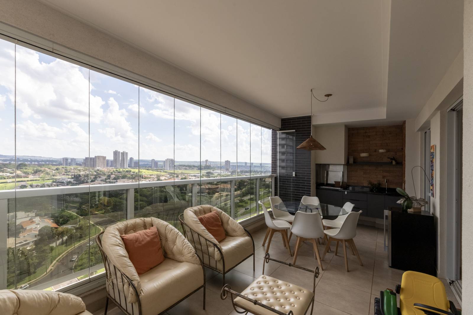 Lindo apartamento de 158m² - Edifício Van Der Rohe - Jardim Botânico