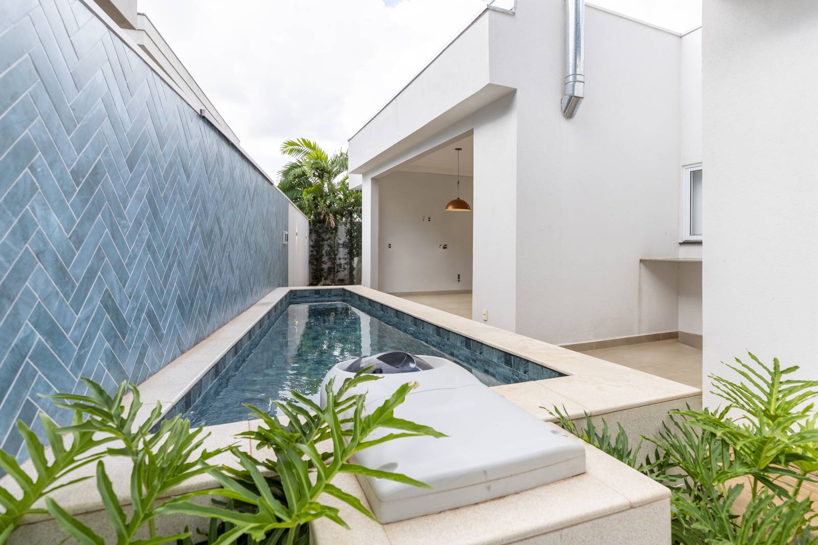 Casa térrea de 229m² no Condomínio Praça das Flores