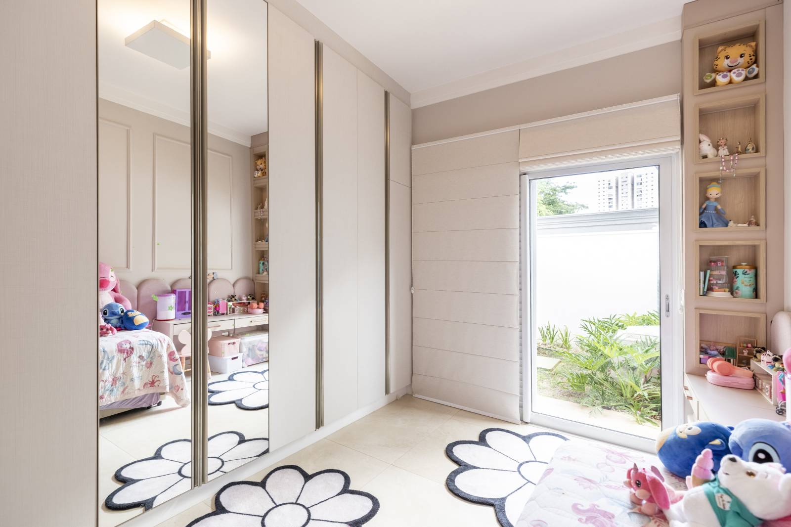 Casa térrea de 229m² no Condomínio Praça das Flores