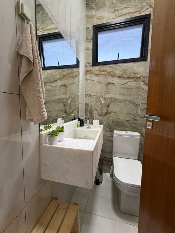 Casa Residencial de 150m² e terreno de 300m² no Condomínio Portal da Mata