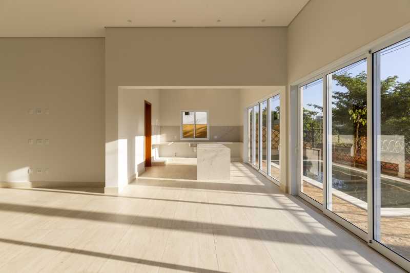 Sobrado com 3 suítes no Colina do Golfe