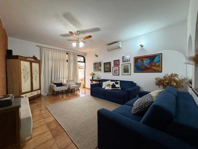 Excelente casa de rua de 150m², muito bem conservada localizada em um dos bairros mais valorizados da região.