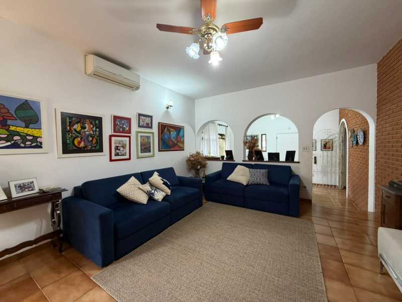 Excelente casa de rua de 150m², muito bem conservada localizada em um dos bairros mais valorizados da região.