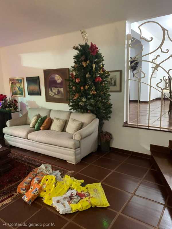 Linda Casa de Esquina na Ribeirânia – Parte Fechada