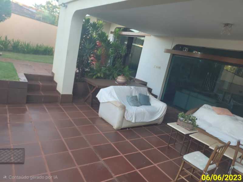 Linda Casa de Esquina na Ribeirânia – Parte Fechada