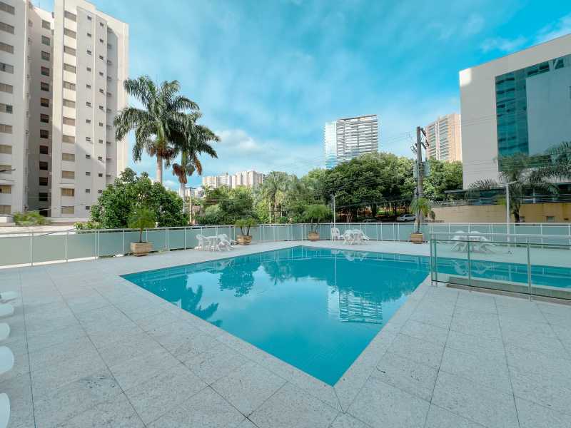 Ed. Sunset em frente ao Raya