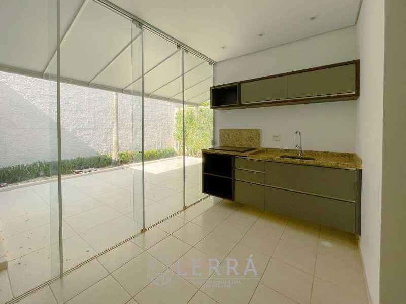 Casa no condomínio Pracas do Sul