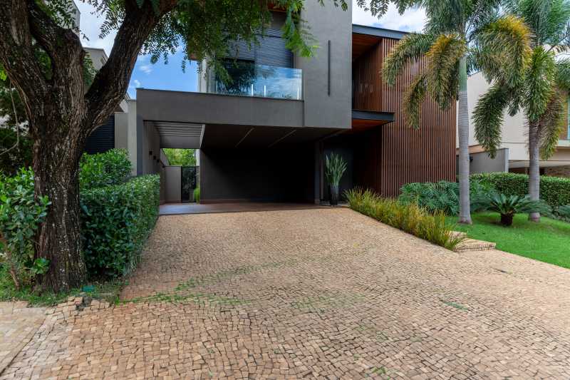 Sobrado no Condomínio Bela Vista - Olhos d'água