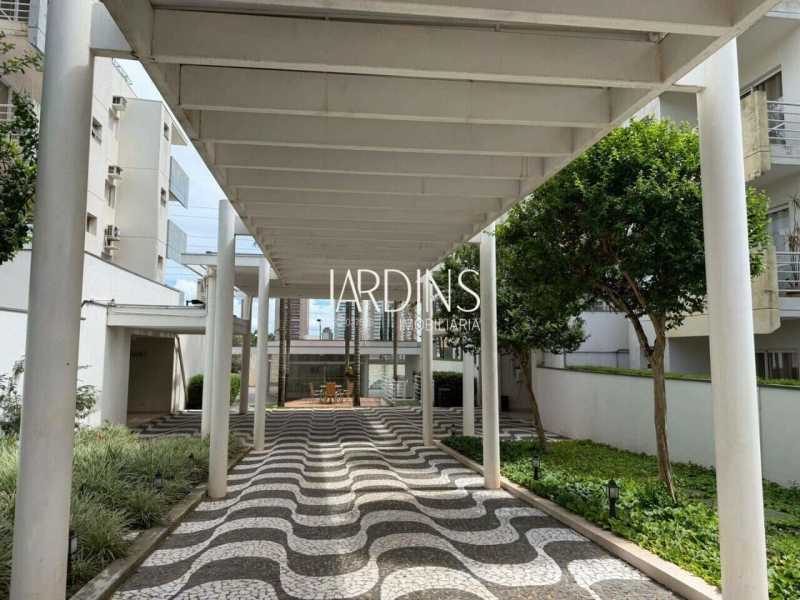 Apartamento Mobiliado à Venda – Condomínio Baía de Guanabara